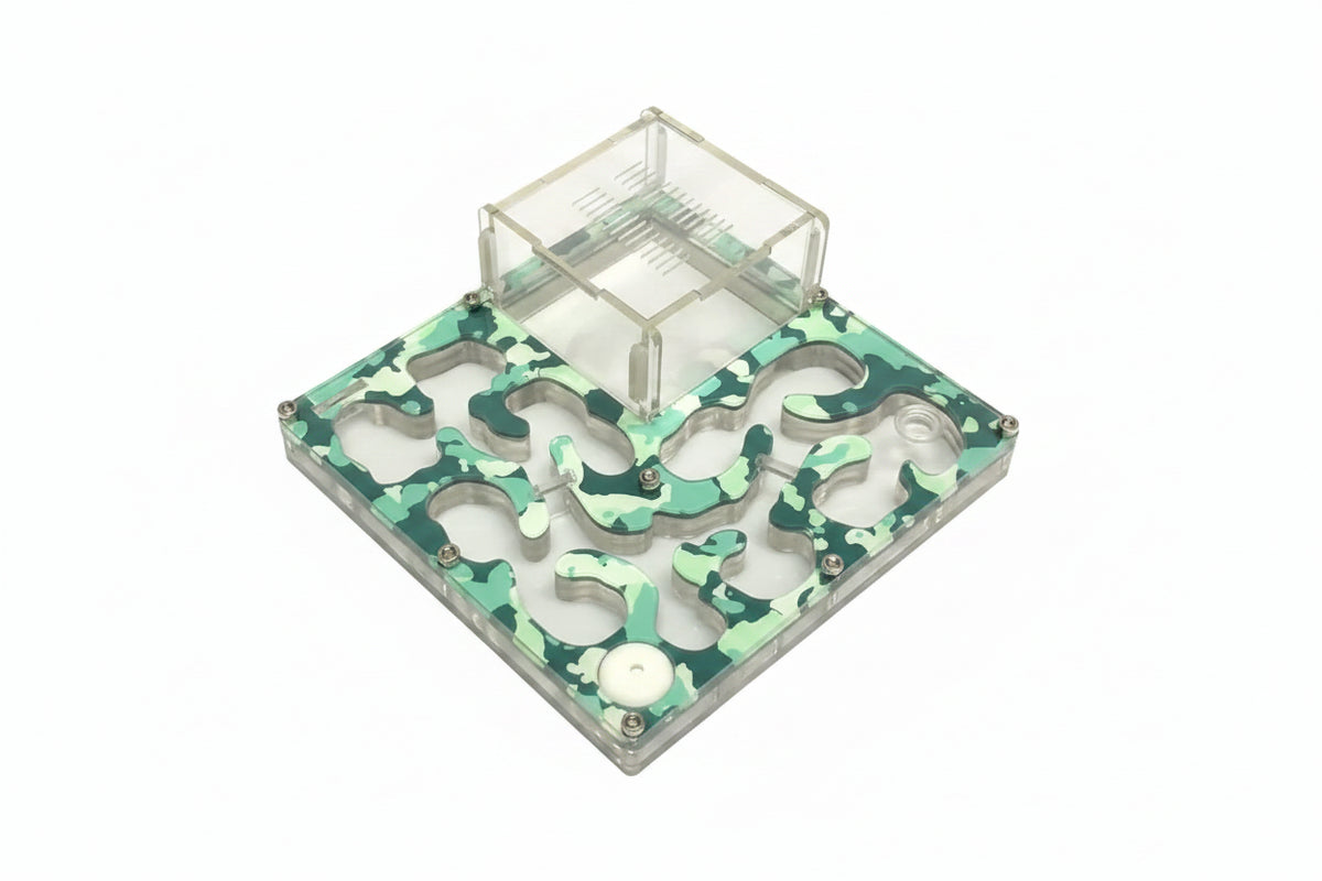 Winter camouflage acrylic ant farm formicarium side panel detail