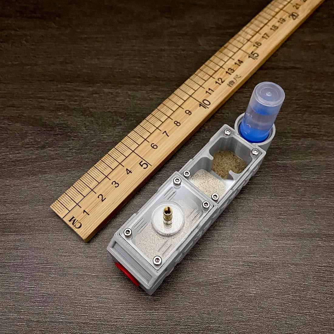 Truck ant farm side profile - compact beginner ant nest design